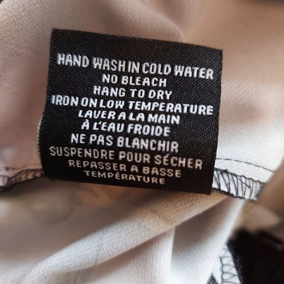 ONE by Chapter Floral Cropped Pants Size XSmall - Picture 5 of 5